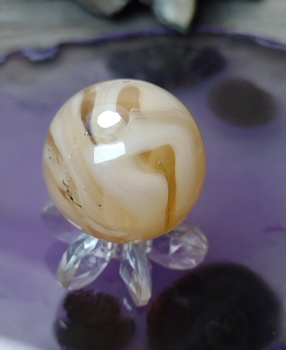 Wild ZIG ZAG Ivory Tan WV Swirl Davis or Jackson ? Vintage Marbles .65″ NM- VG