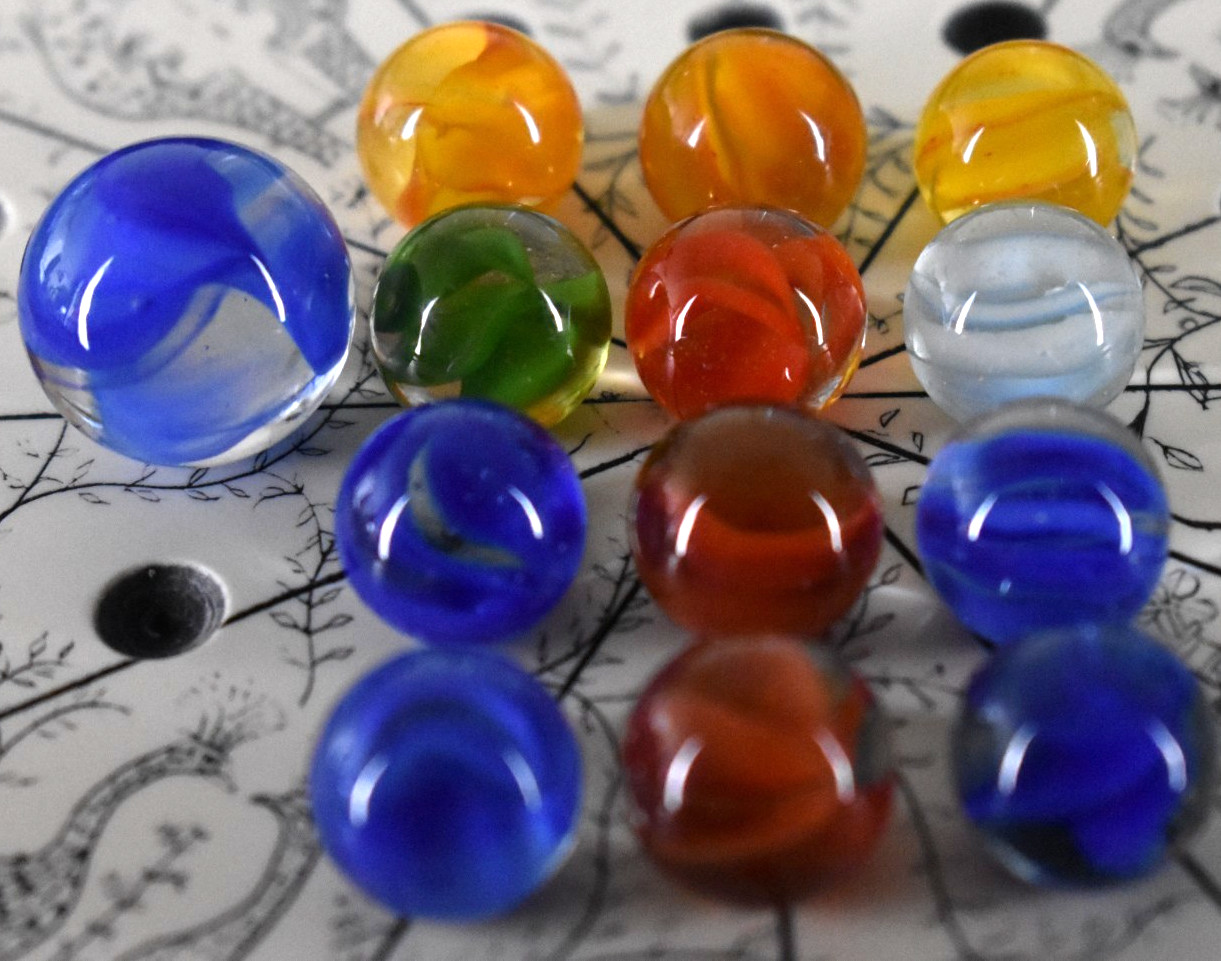 Vintage Vitro Agate Early Cats Eye Marbles 12 Standard + 0.86″ Shooter (VG)