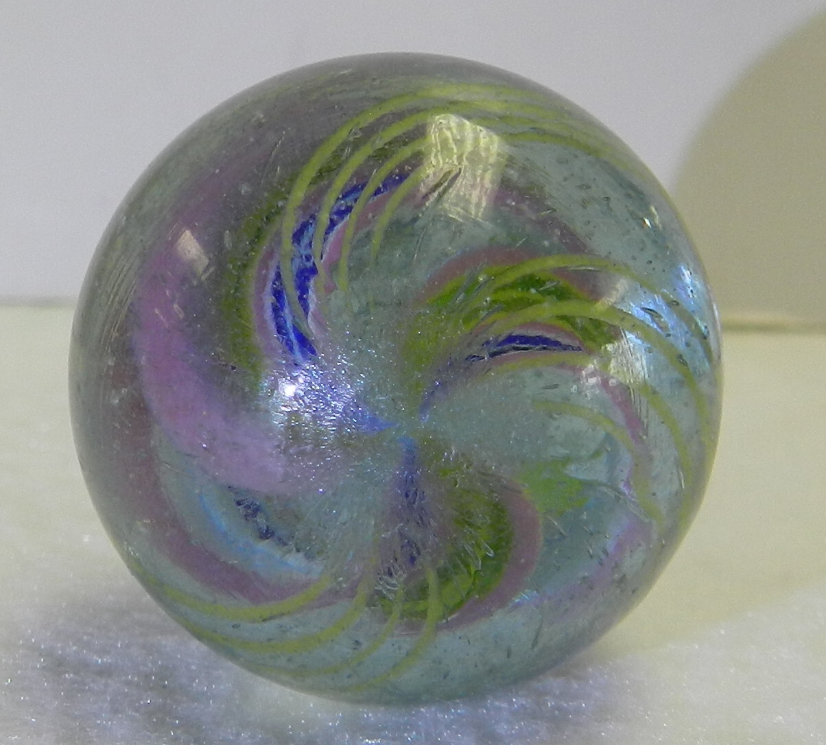 #16889m Bigger 1.08 Inches Divided Ribbon Swirl Marble