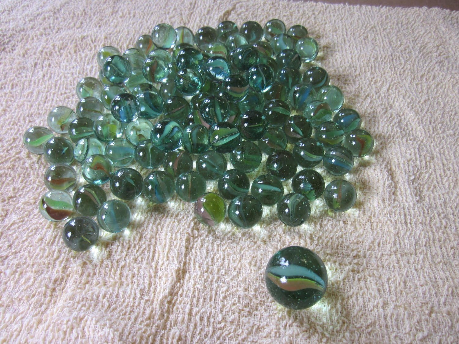 100 Pcs Glass Marbles with Shooter
