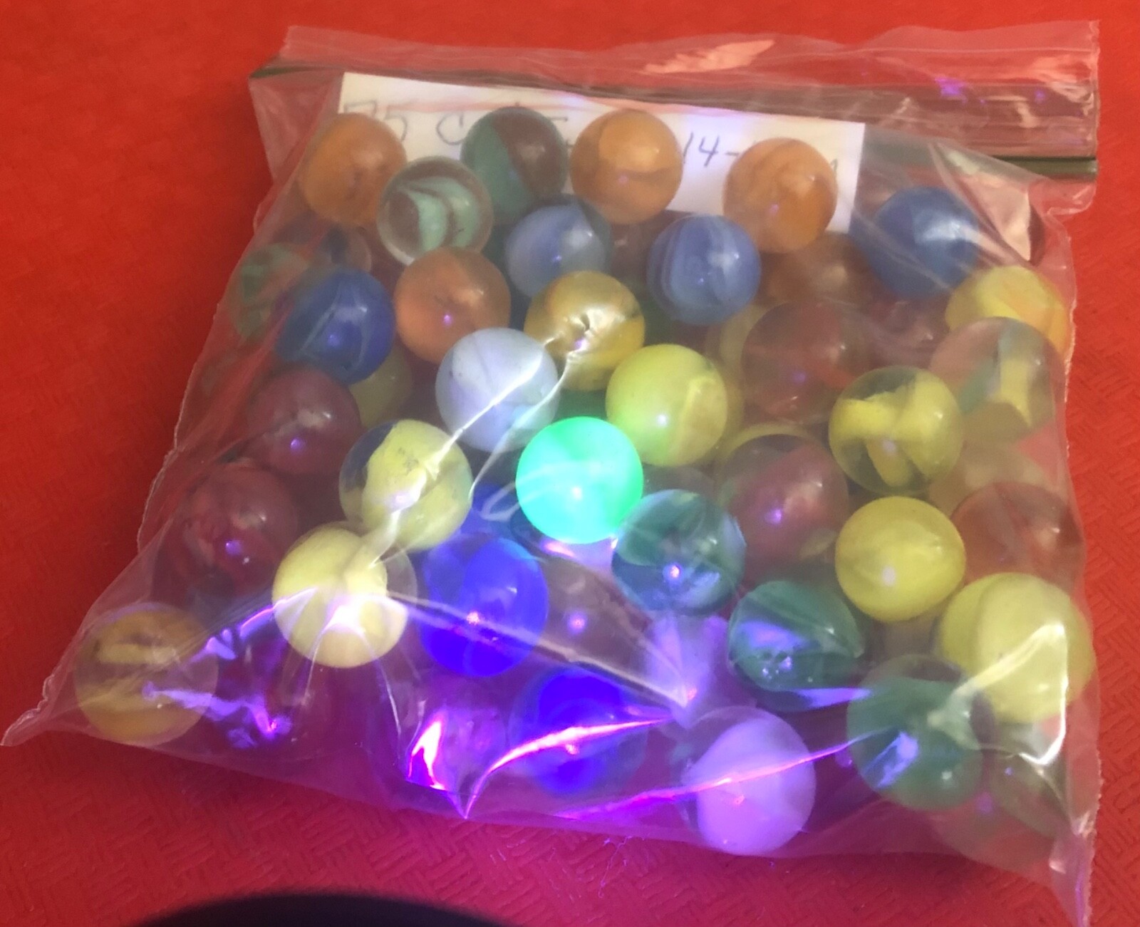75 vintage CATS EYES OR RIBBON glass marbles 14-16mm