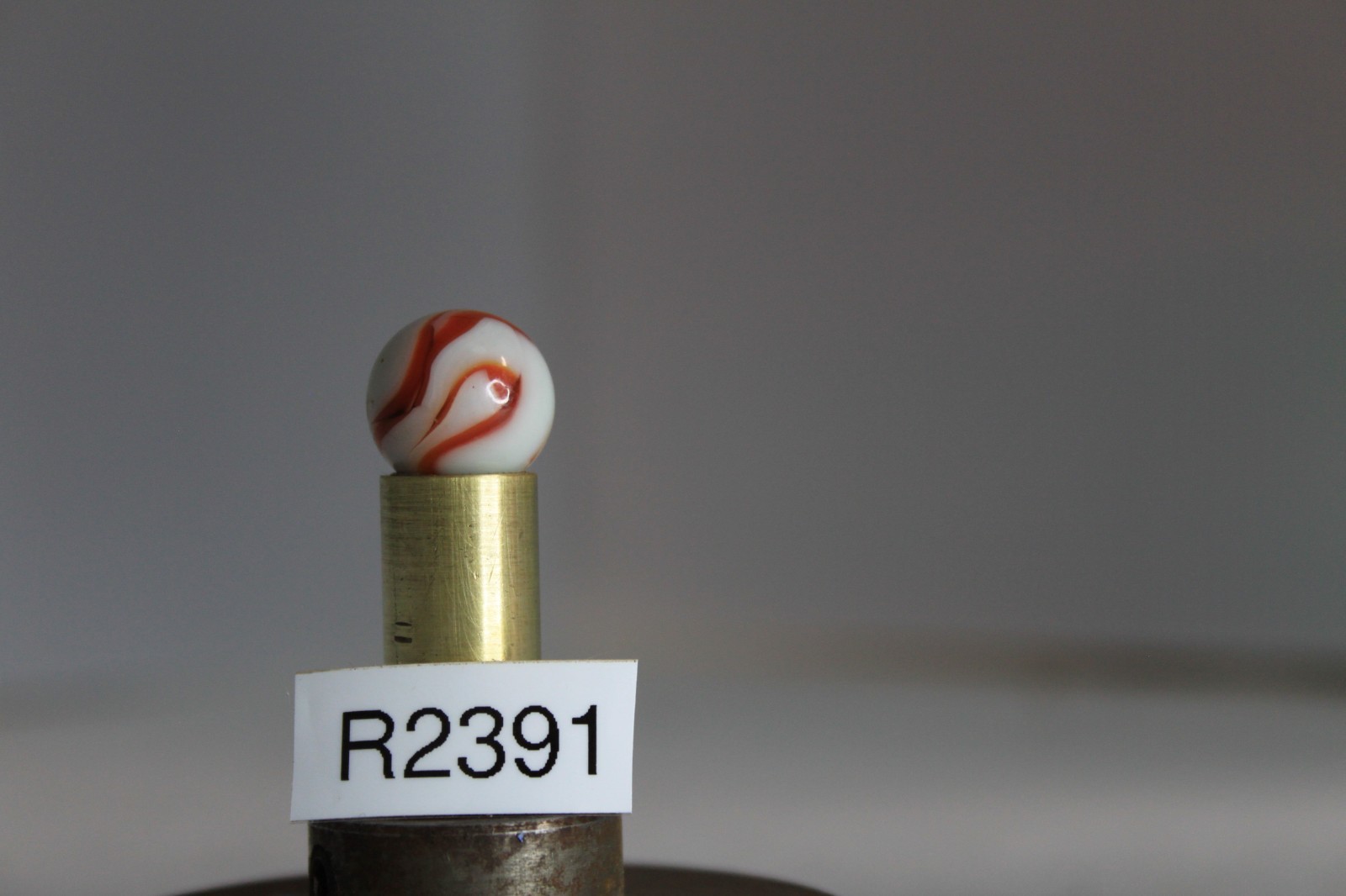 PELTIER GLASS MARBLE BROWN FLAME SPIRAL ZEBRA OPAQUE WHITE 5/8″ VINTAGE TARGET