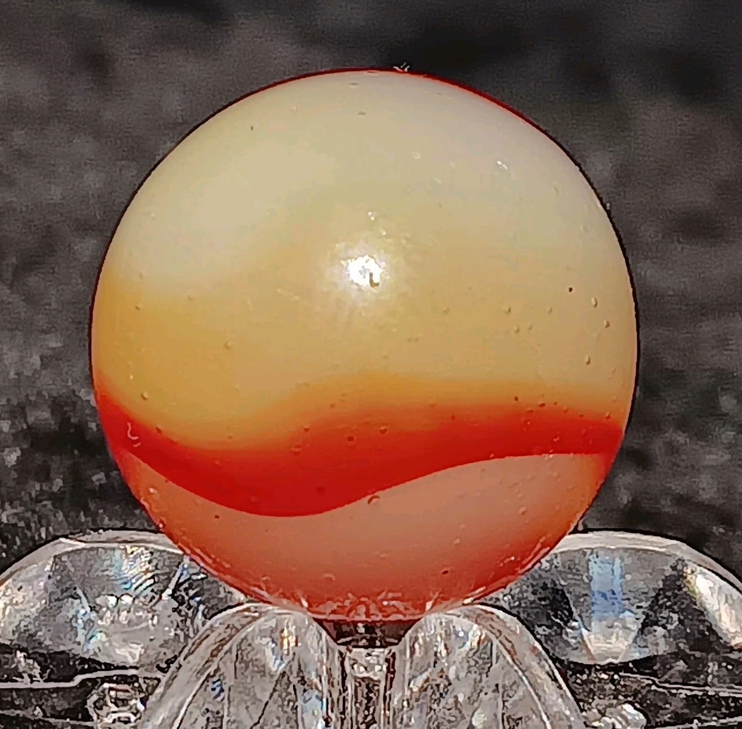 Peltier “Bloody” Rainbo Marble. 5/8″ Mint(-). Uv Active