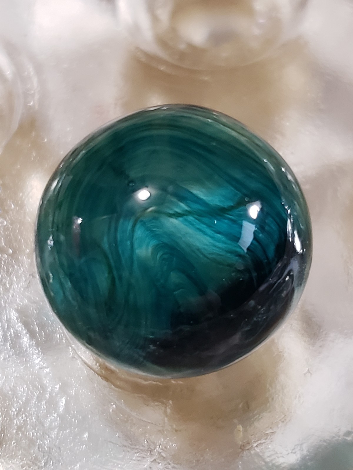 RARE EARLY Akro Agate Blue Bubble Base METALIC 9 OXBLOOD HYBRID WET MINT SZ 5/8
