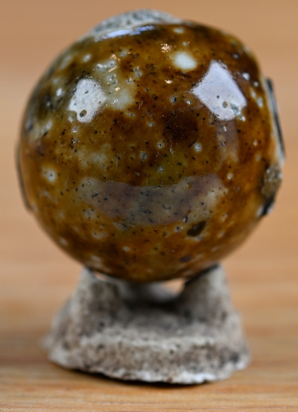 Brown Handmade Bennington Marble & Old German Firing Stand, 0.92 inch Mint S1709