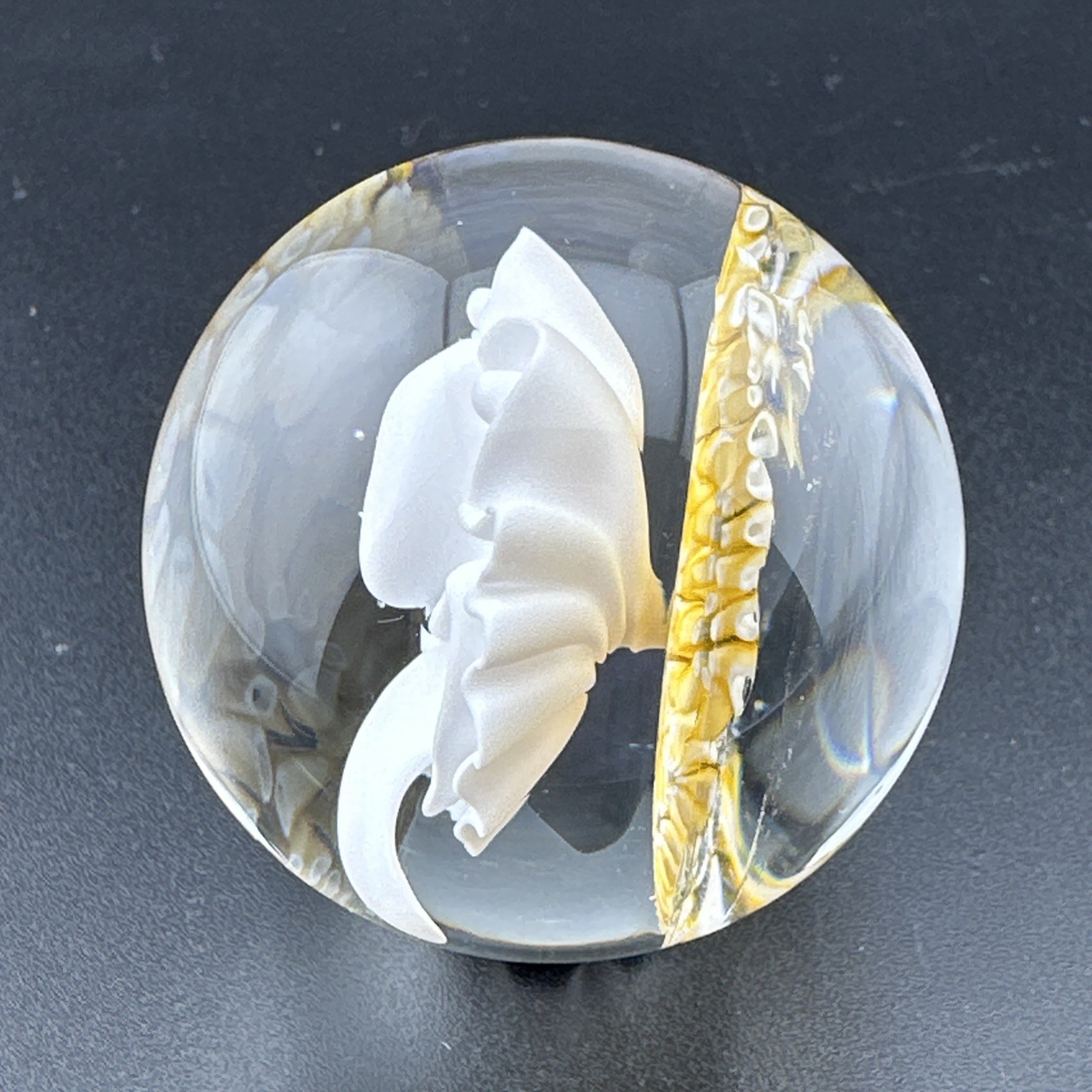 Contemporary Handmade Art Glass Marble 1.52″ White Floral Monster Flower MIB