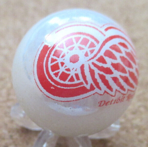 NHL: Detroit Red Wings Logo on a Pearl Jabo Marble #151 .932″ = 23.68mm
