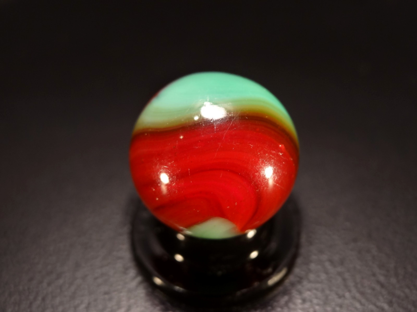 AKRO AGATE MULTI COLORED w/EYELASHES Green-Red-Brown