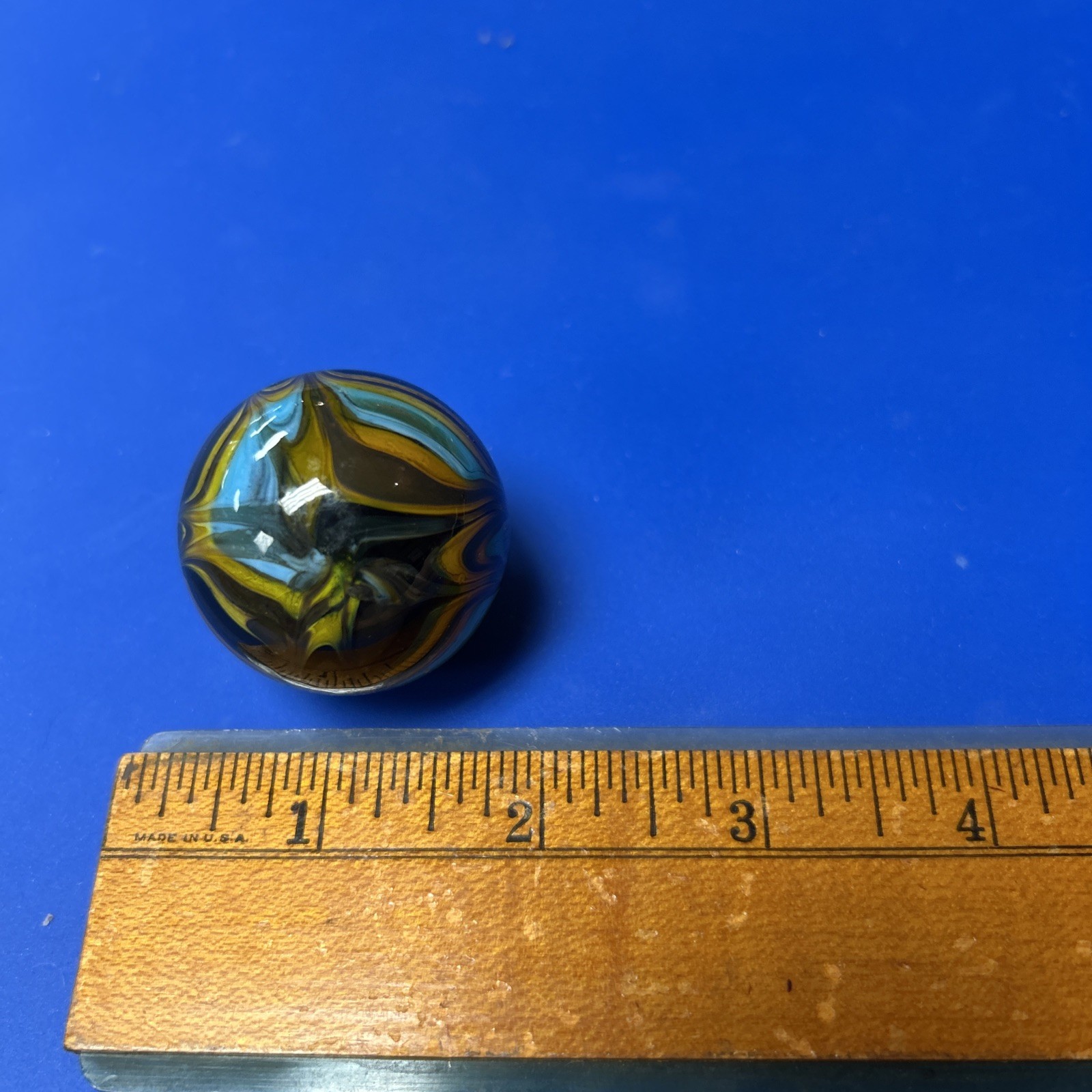 Stunning contemporary swirl marble #953