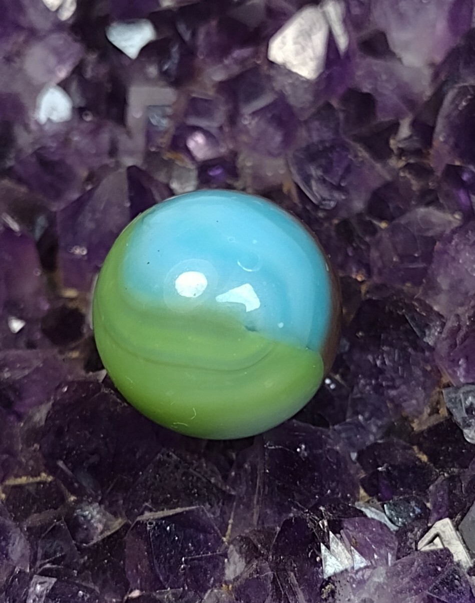 Cute 🐦Robin Blue , Purple & Green – Tiger Eye Vitro Glass Vintage Marbles .63″