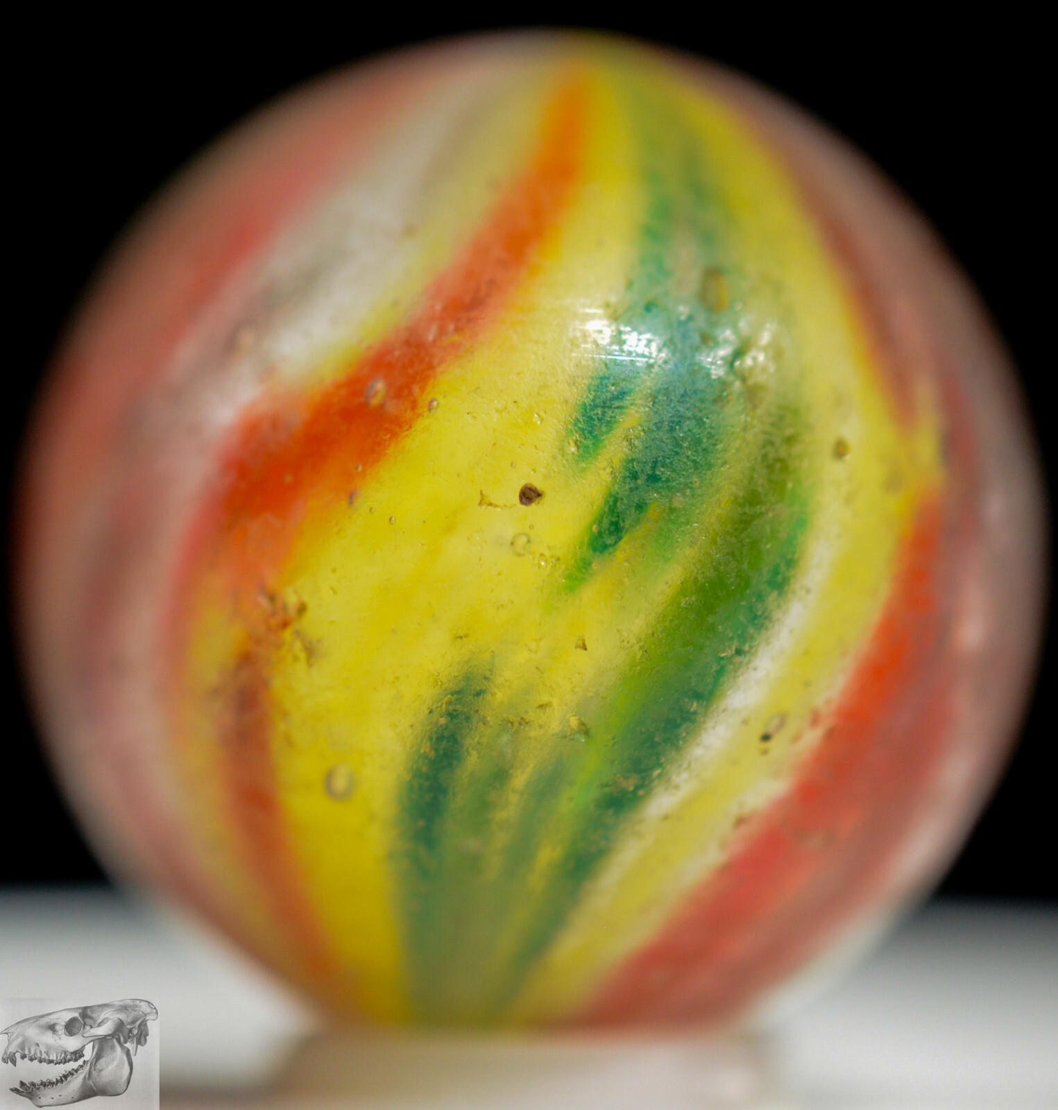 Handmade Paneled Onionskin Shooter Marble, 15/16 in, Good+, 1860-1920, S1157