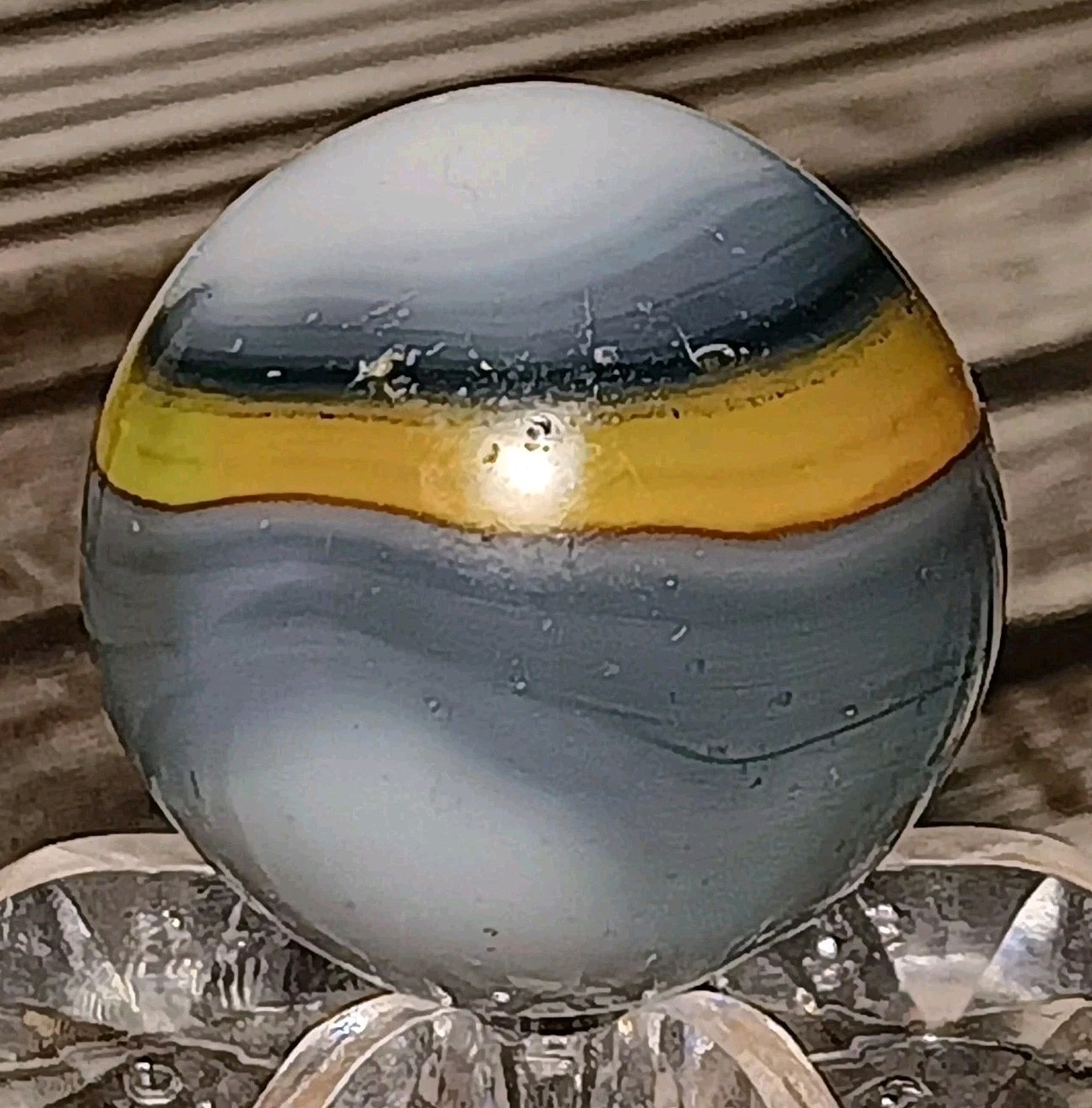 Vitro Agate Brushed Patch Opaque Marble. W-Av or Metallic. 64″ Nm(+) HTF-Type
