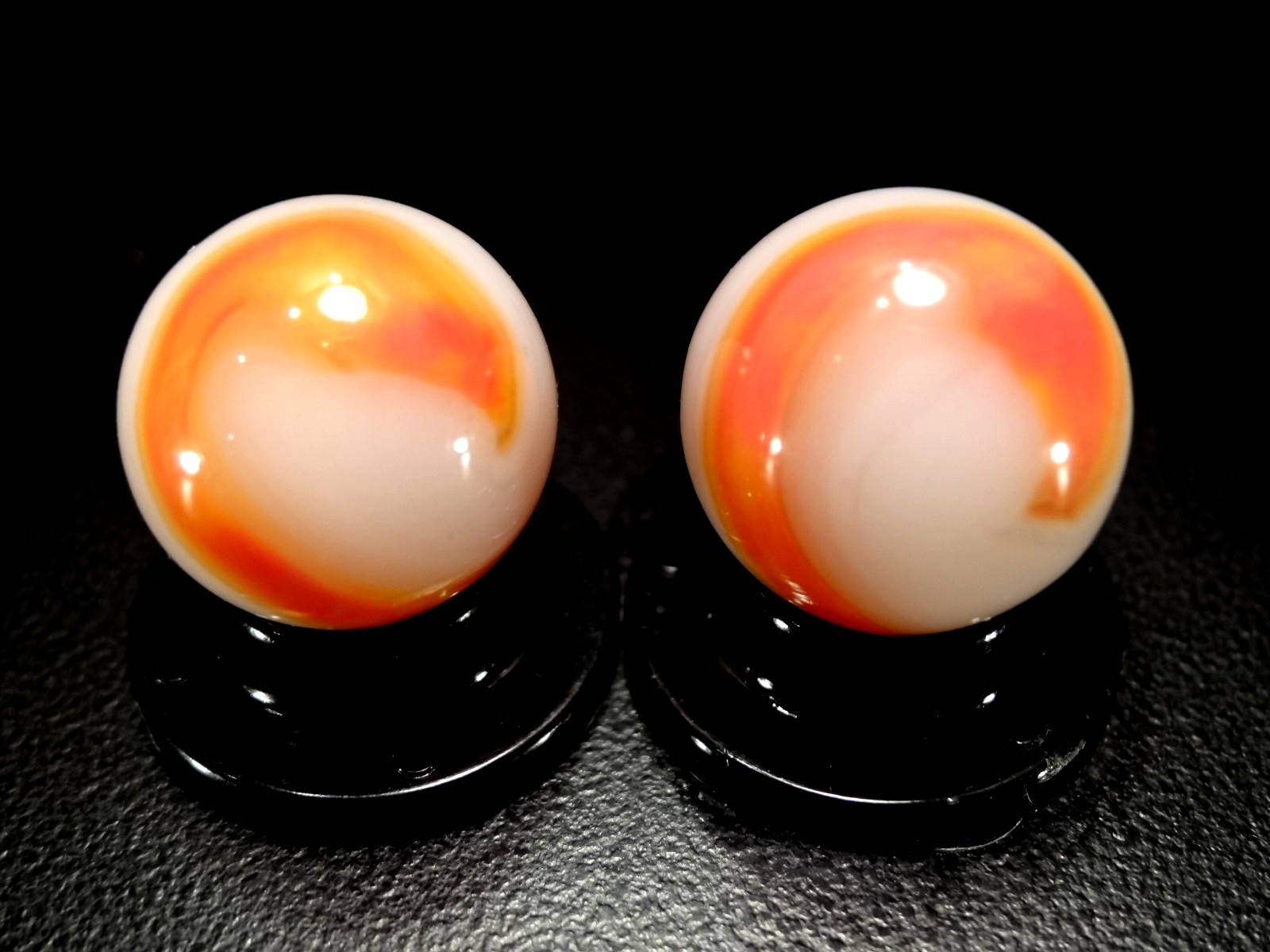 AKRO AGATE 2 Same Run TRI COLOR’S on OPAL Glass Pristine Wet Mint