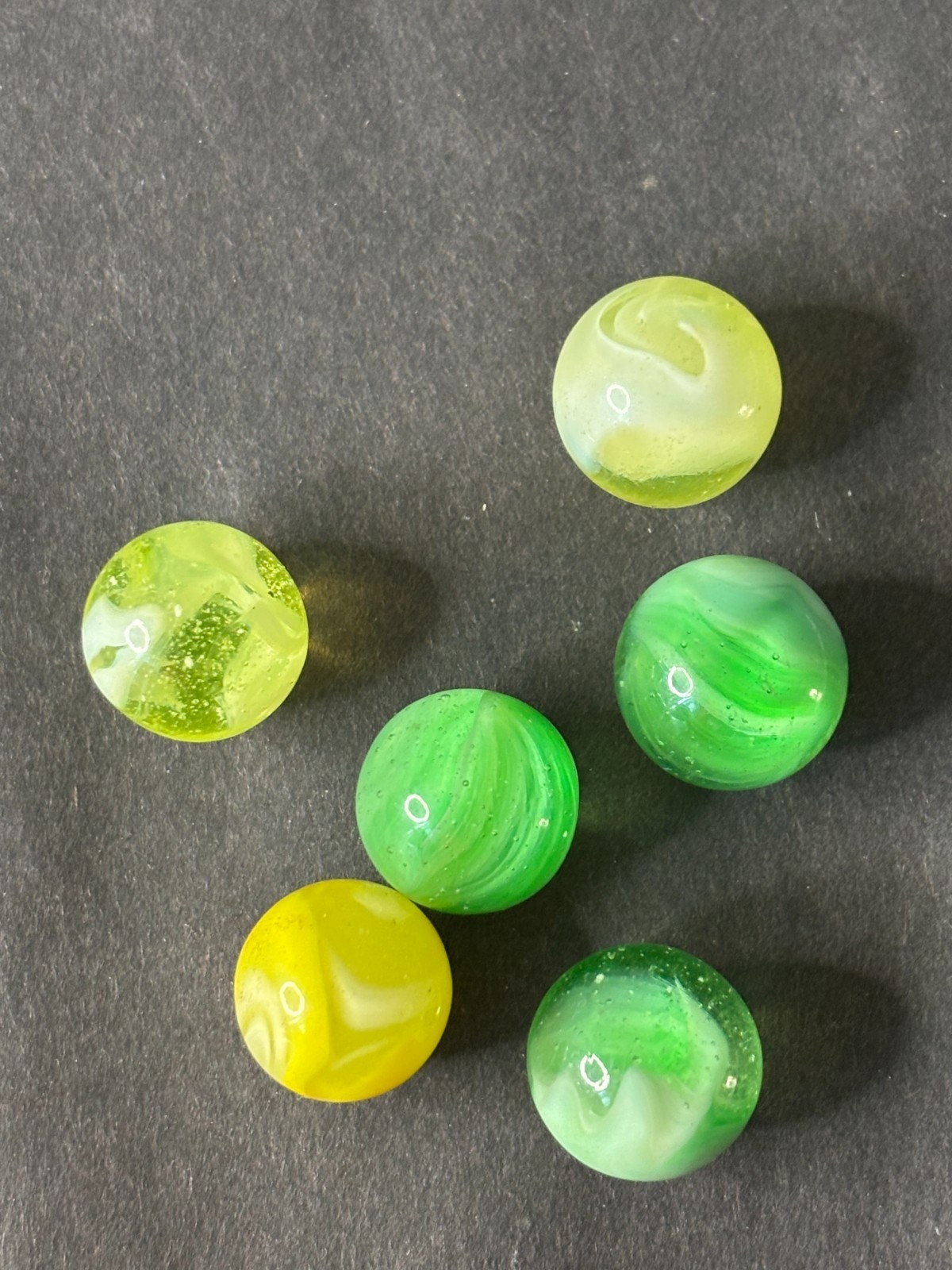 Akro Agate Limeade & Lemonade Marbles .59″ to .64″ UV Glow Vintage Lot
