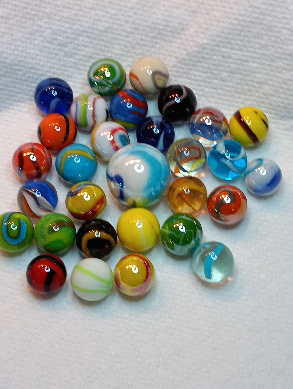 Vacor Marbles Lot Of 30 New, Pictured. 1 / 25mm And 29 / 16mm. All Different.