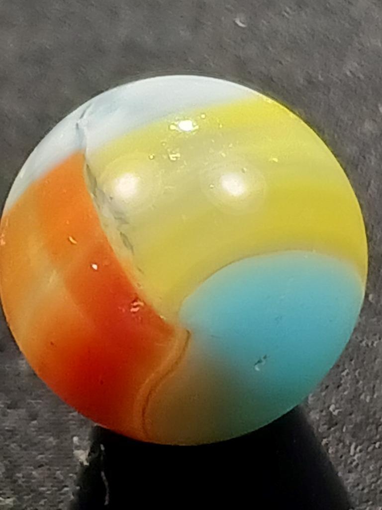 Vitro .56″ Robin’s Egg Yellow Dark Orange Tiger Eye Near Mnt Serious Marble A515