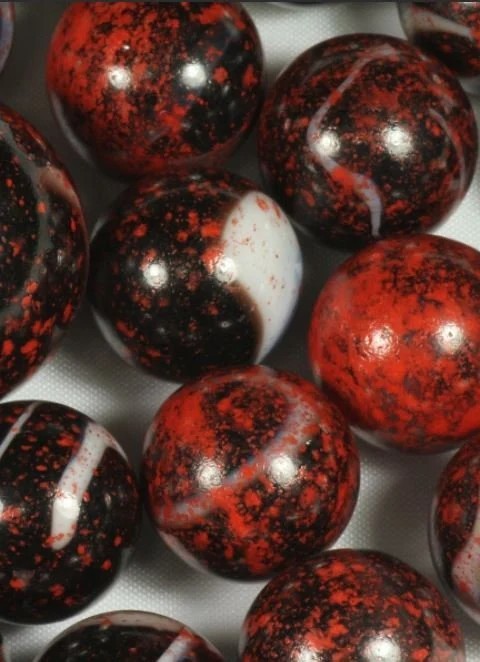 Net Bag Vampire Glass Mega Marbles 24 Players 1 Shooter RETIRED Rare Red Black