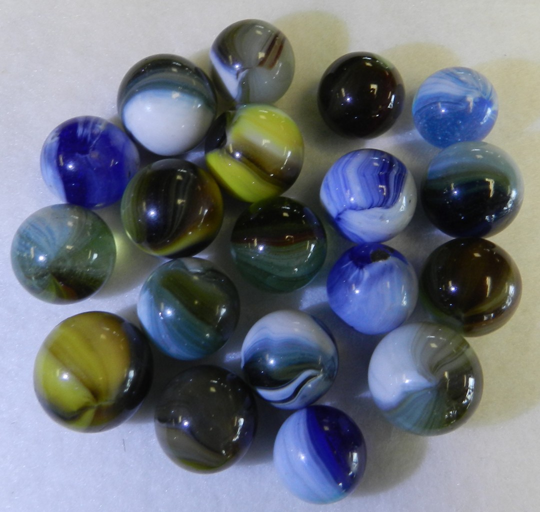 #20874m Vintage Group or bulk Lot of 18 Master Marble Marbles .66 to .77 Inches