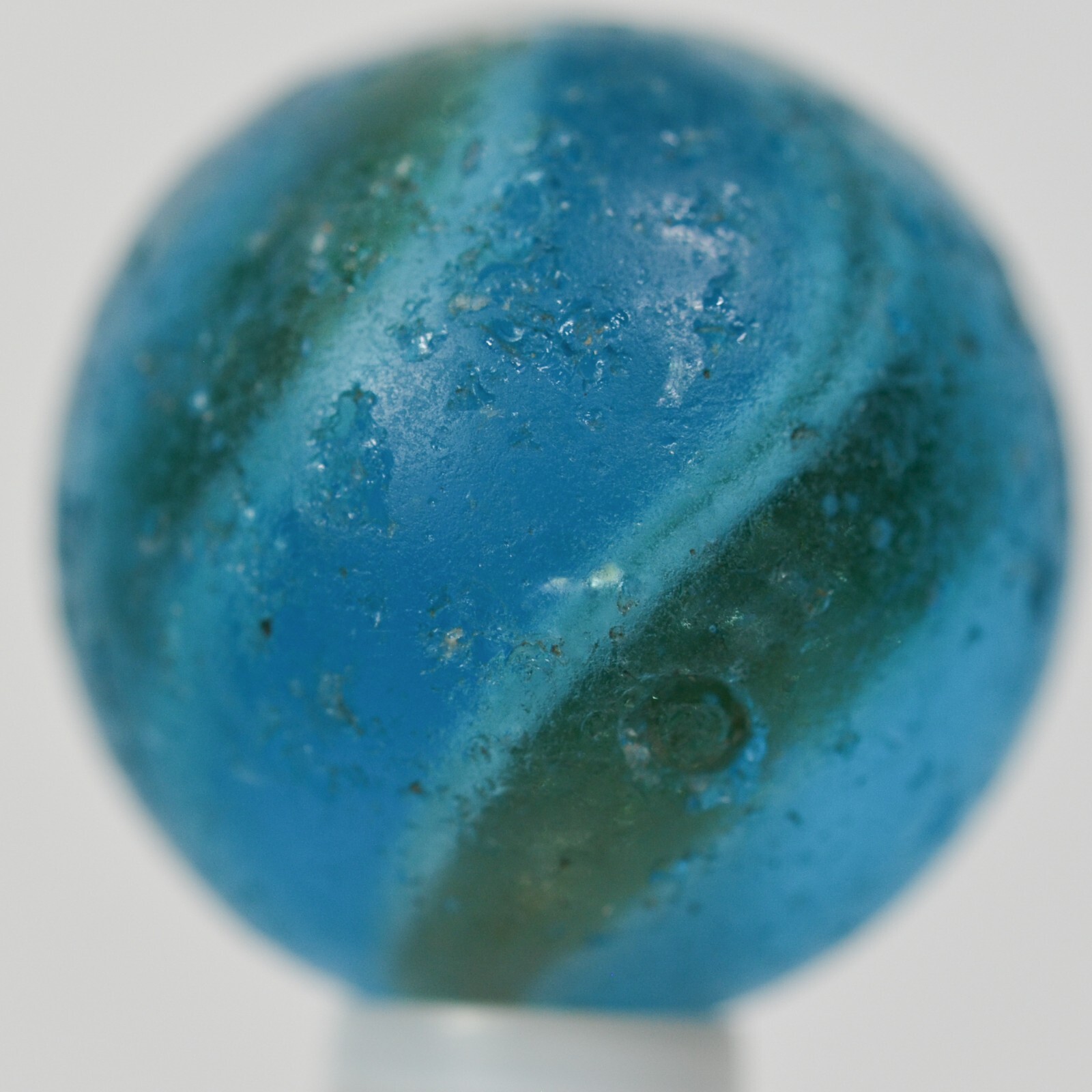 Handmade White Ribbon Lutz Marble Blue Base 3/4 in, Collectible, Germany S1394