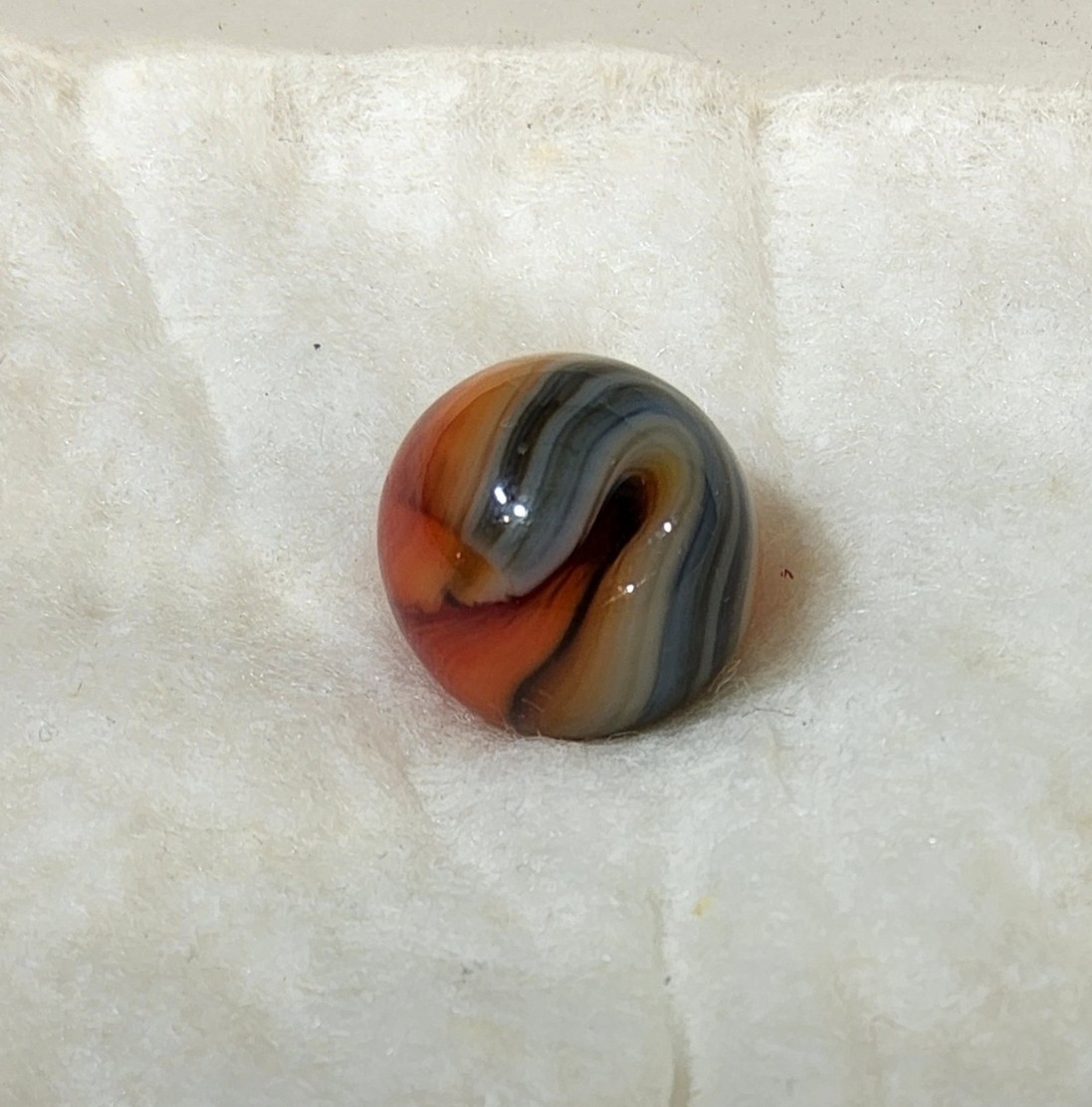 Akro Jabo Superman Hybrid Ox Blood Corkscrew Glass Marble Swirl Popeye Reptilian