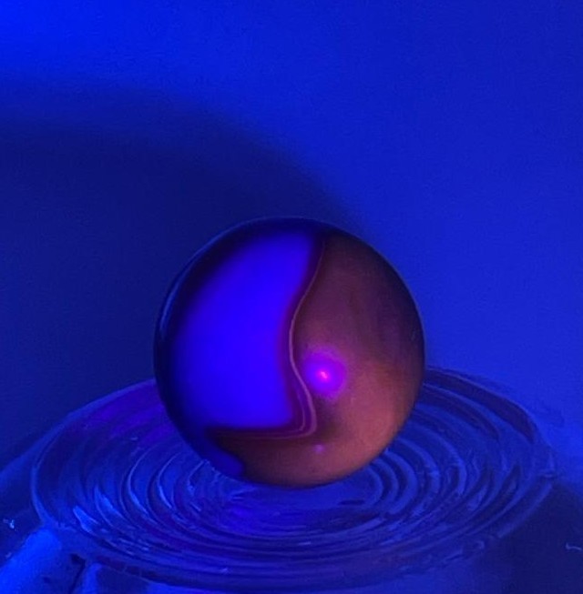UV Reactive Selenium Glow – Vintage Blue & Yellow Swirl Marble – 5/8″