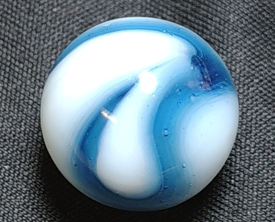 Vintage Alley Agate 0.60″ Dark Cobalt Blue Ribbon Swirl Marble NM! White Base…