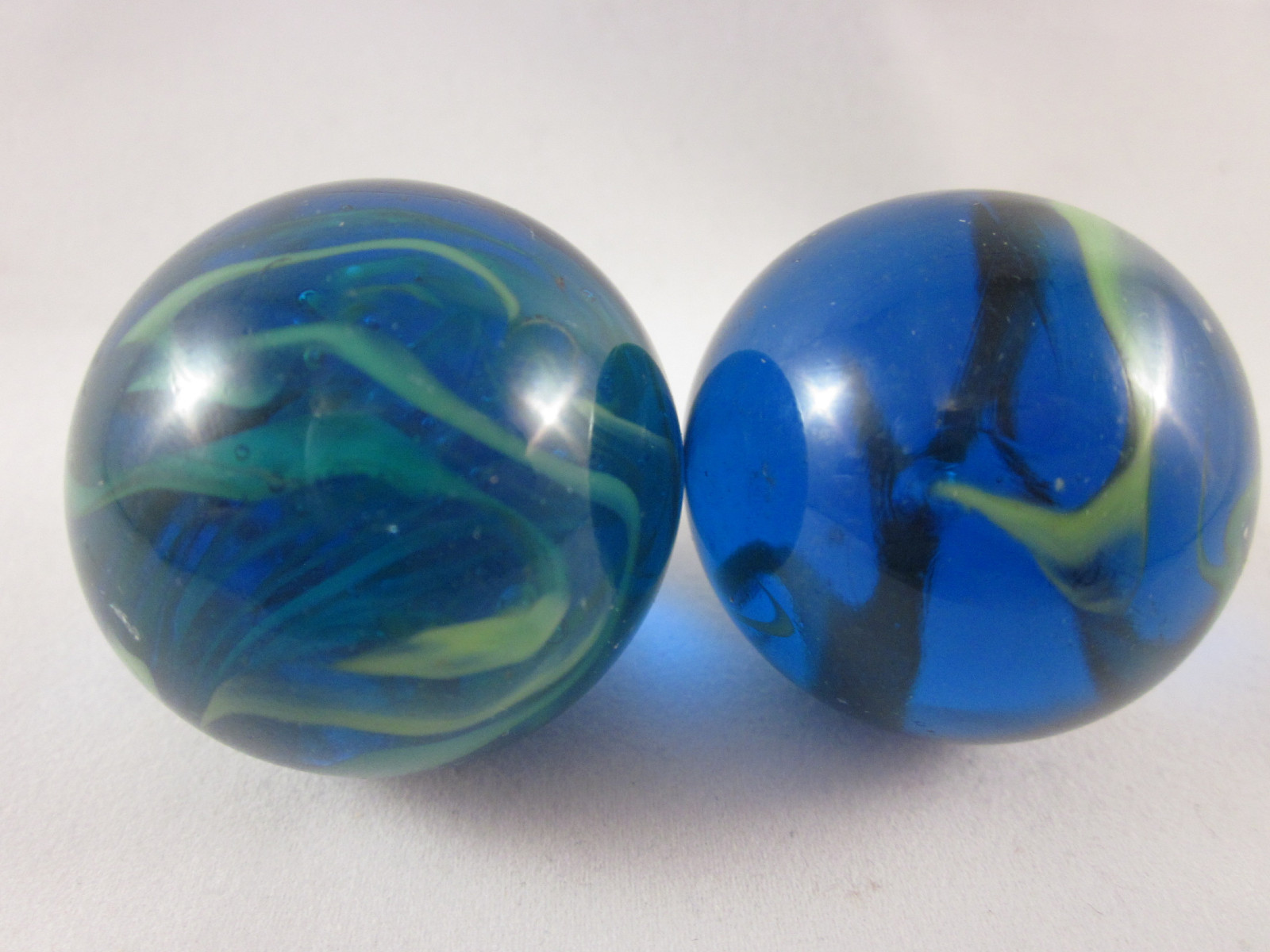2 BOULDERS 35mm SEA TURTLE Marbles glass ball Clear Blue/Green LARGE HUGE Swirl