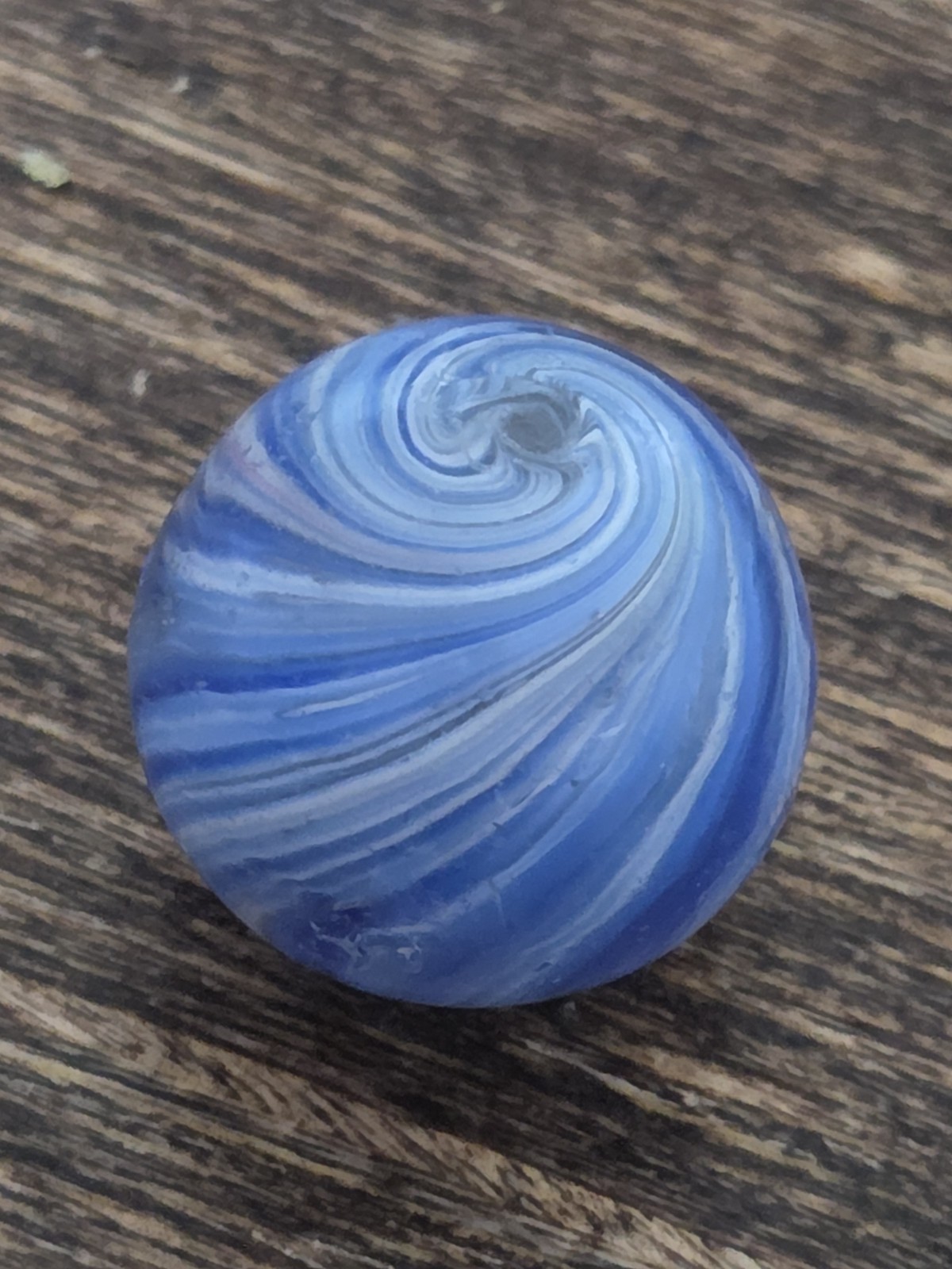 Vintage Handmade .82″ German Blue Onionskin Marble White Aysmmetric Pink Streak