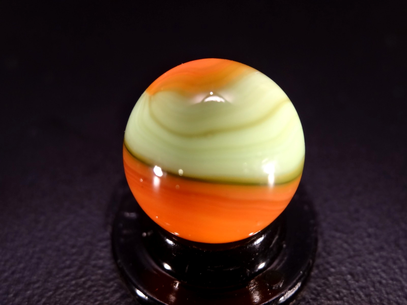 AKRO AGATE ” 4 COLOR ” w/ LONG EYE-LASHES ( Personal Collection) MINT