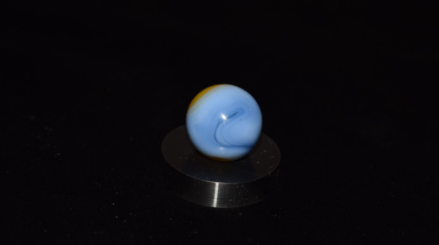 ⭐Vintage Alley Golden🔵🟡Cub Scout Toy Marble Size .640=41/64 MINT