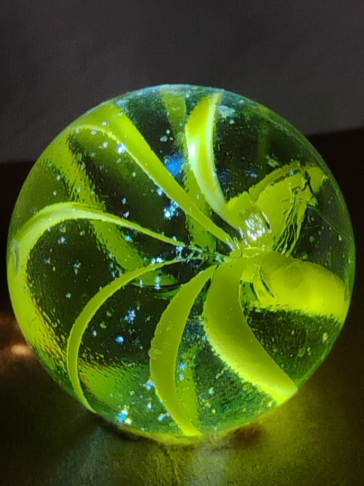 Vintage .98 Peltier Vitro Foreign 8 Vein Yellow Caged Cat’s Eye Shooter Marble?