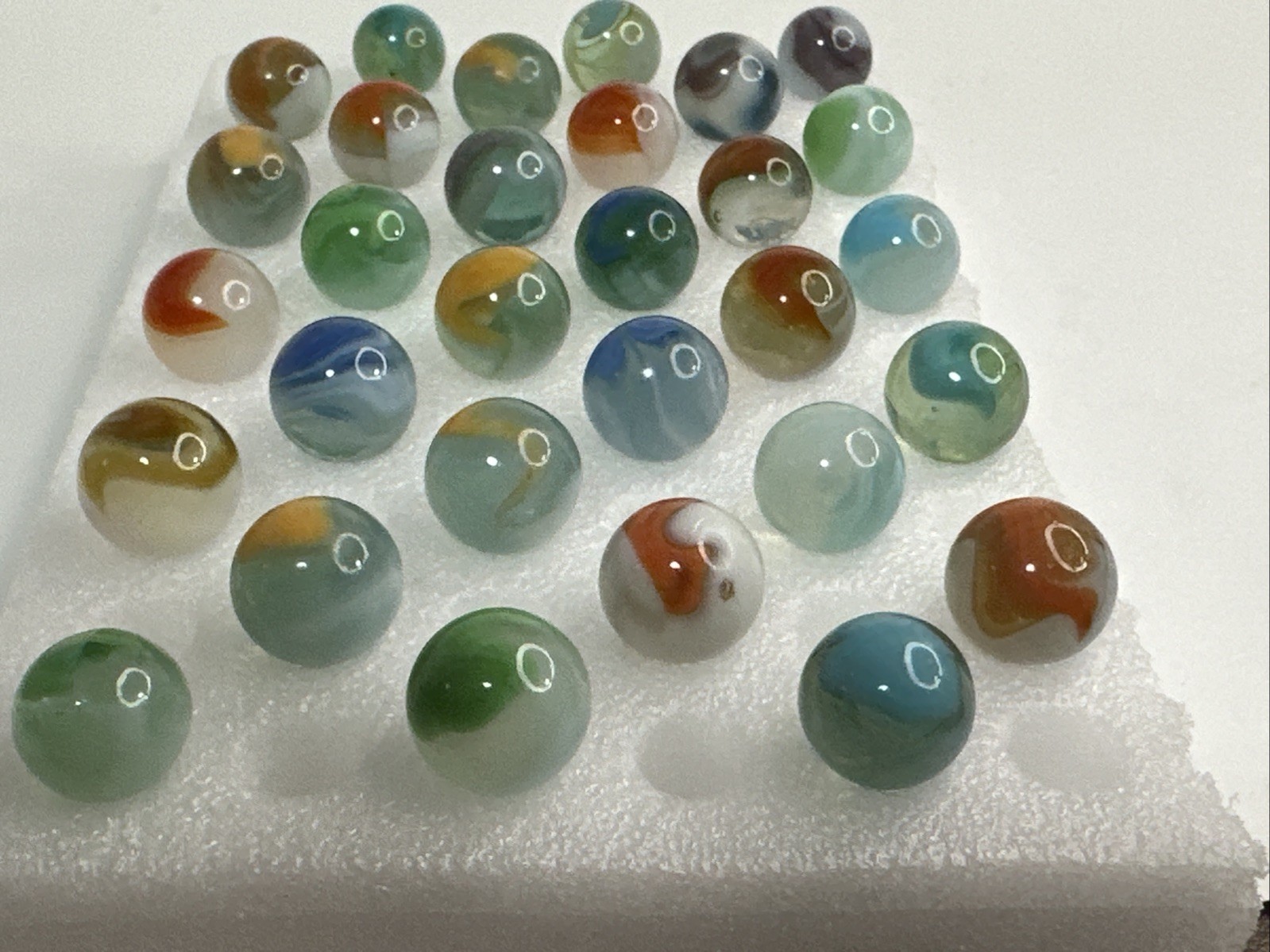 010 Lot Of 30 Vitro Agate Phantom Conqueror/Conqueror Vintage Marbles