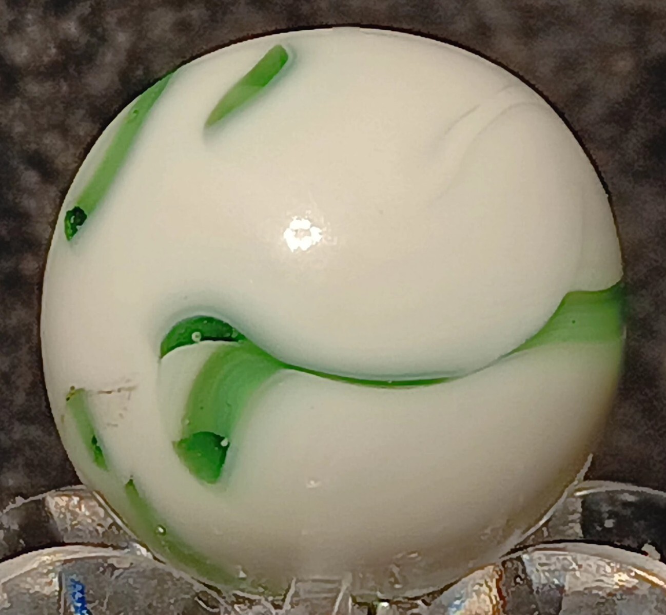Vintage Alley Agate Calligraphy Oxblood Swirl Marble. 0.55″ Mint+. TOP SHELF