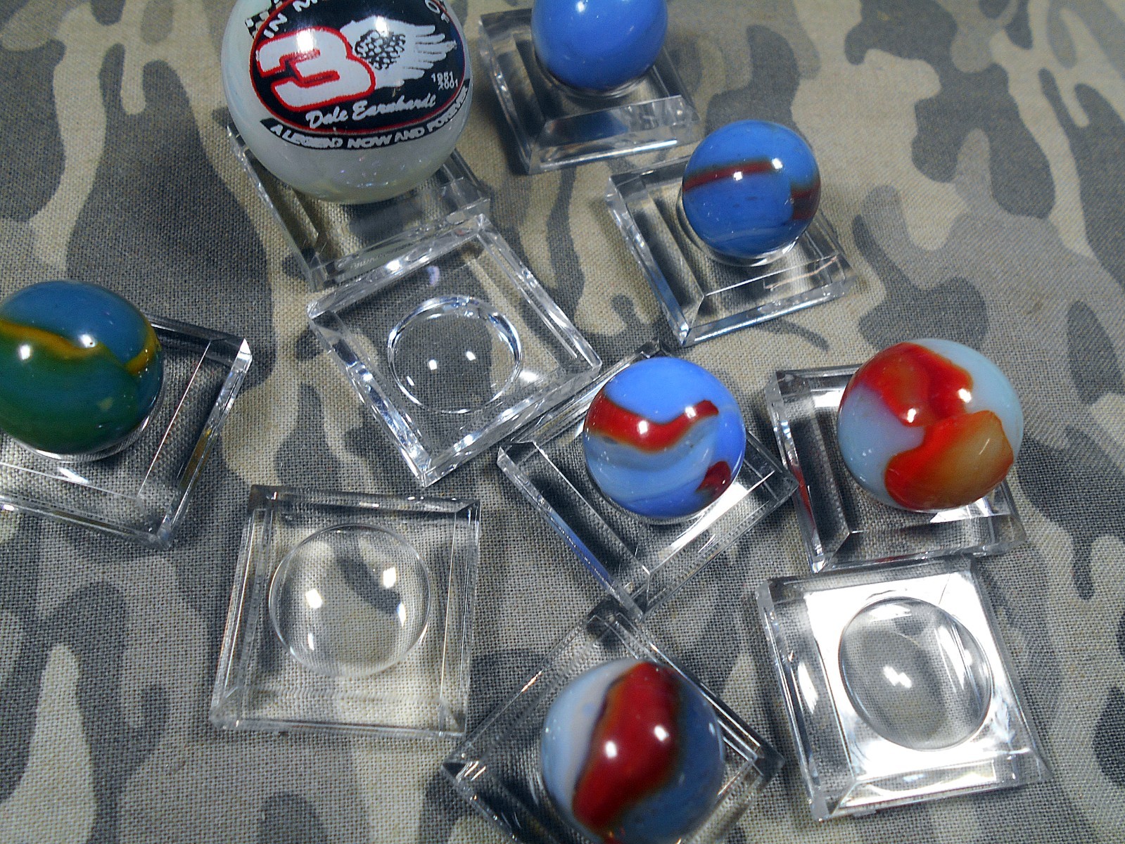10 clear plastic marbles stand holders lot 2