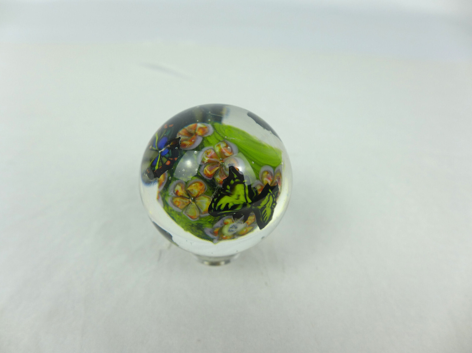 Greg Chase Buttefly Flower Art Glass Marble 2008 1.76″