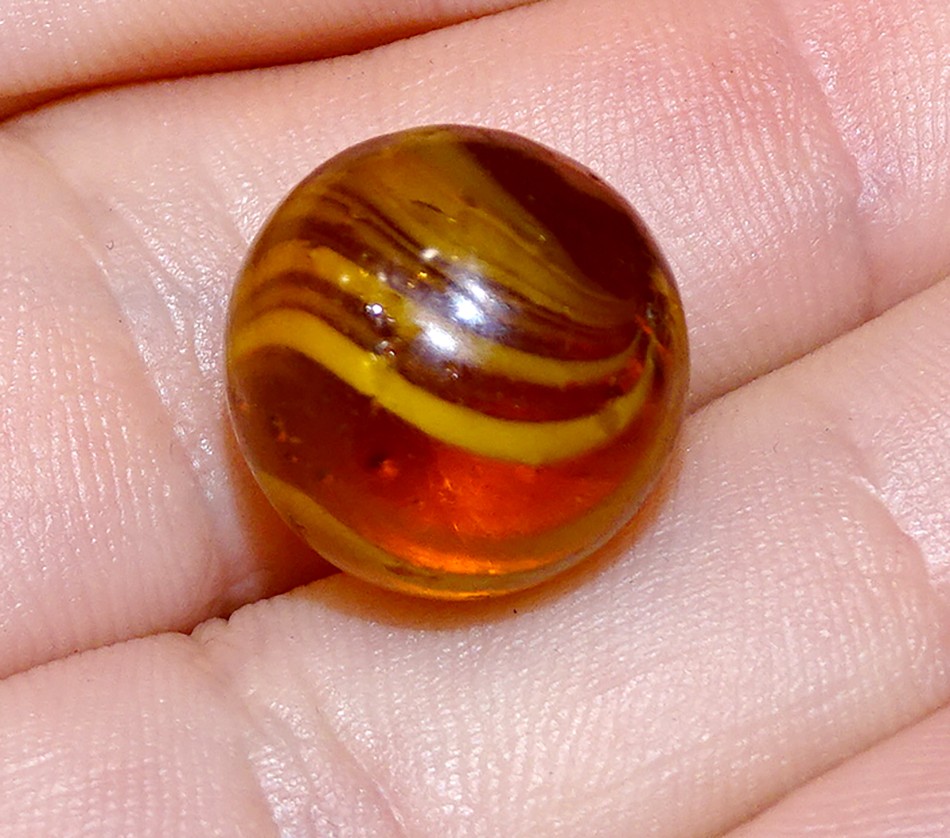 STUNNING! HANDMADE German CARAMEL SWIRL Estate Fresh ANTIQUE Vintage MARBLE