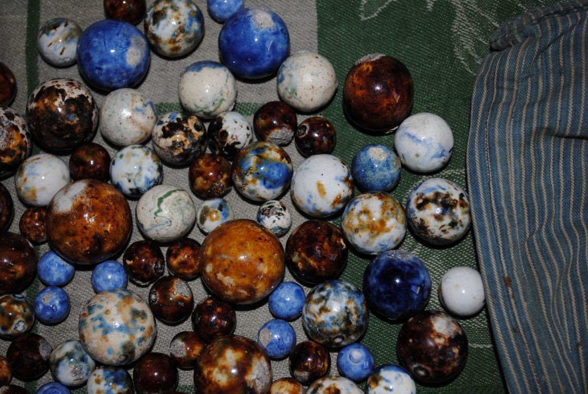 143 antique german bennington/jasper marbles with bag