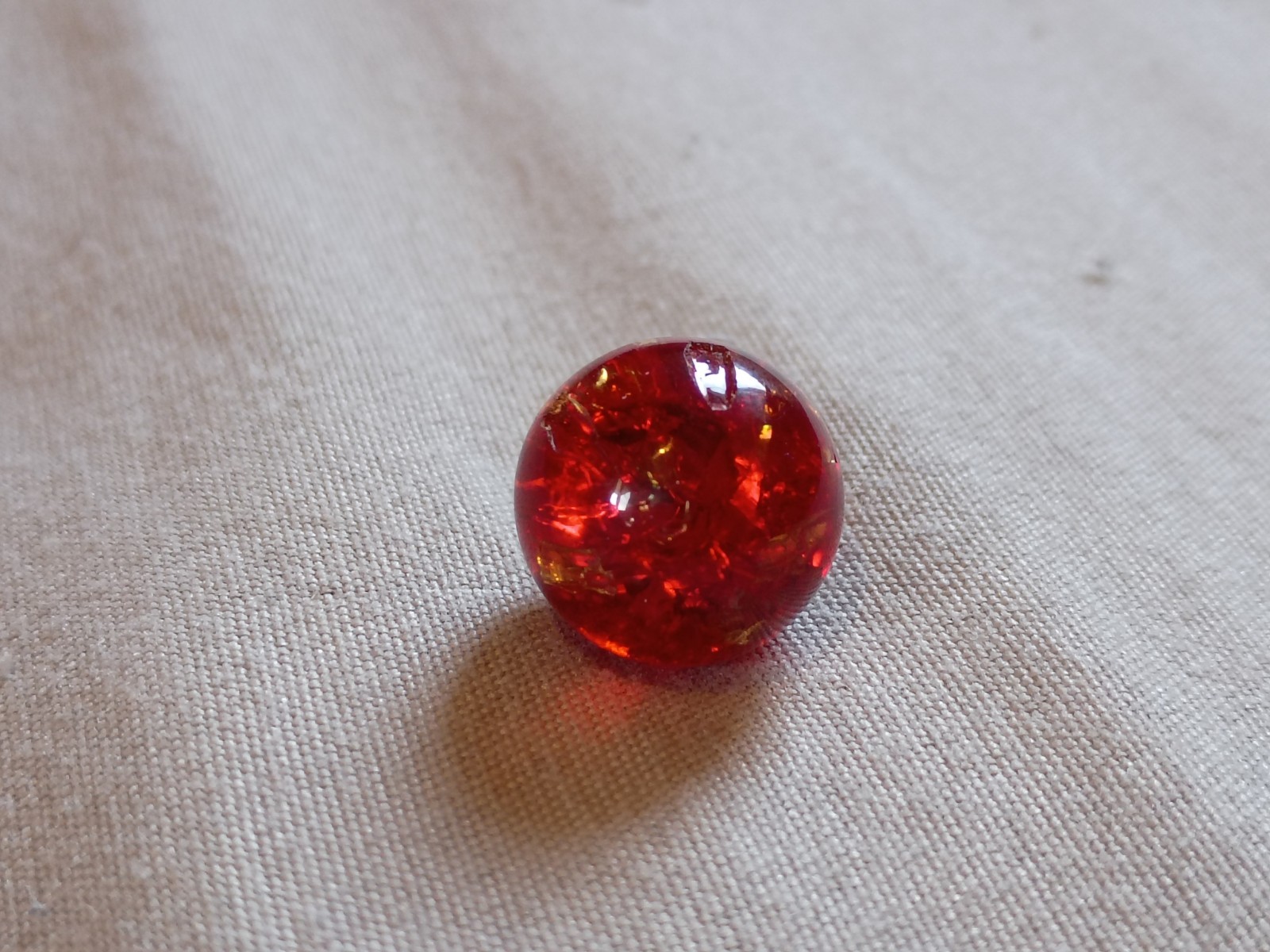 4 Vintage 1/2″ Red Crackle Glass with Cadmium Playing Marbles.