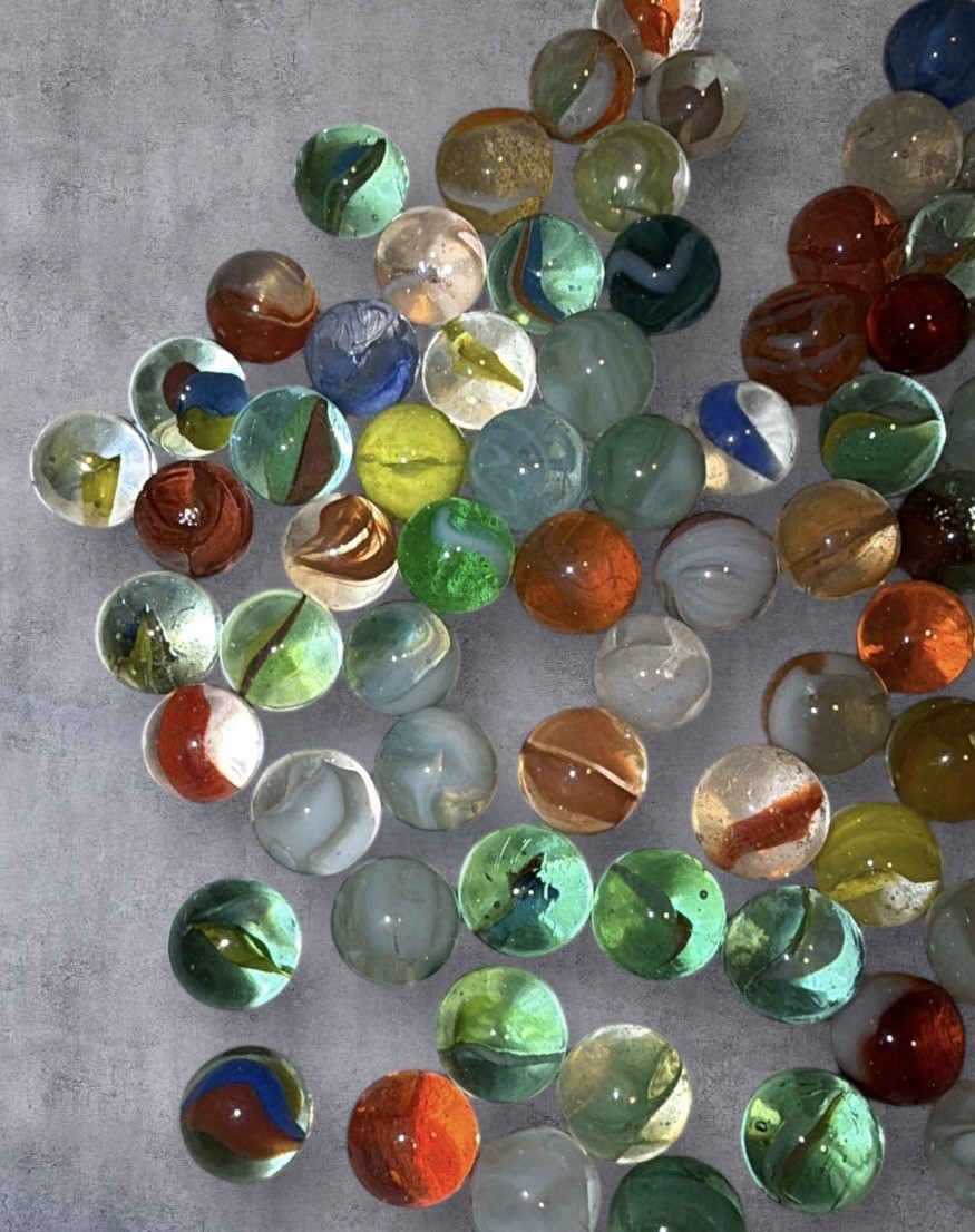 Lot of 88 Glass Marbles – Swirl, Clear & Translucent Mixed Colors Great Variety
