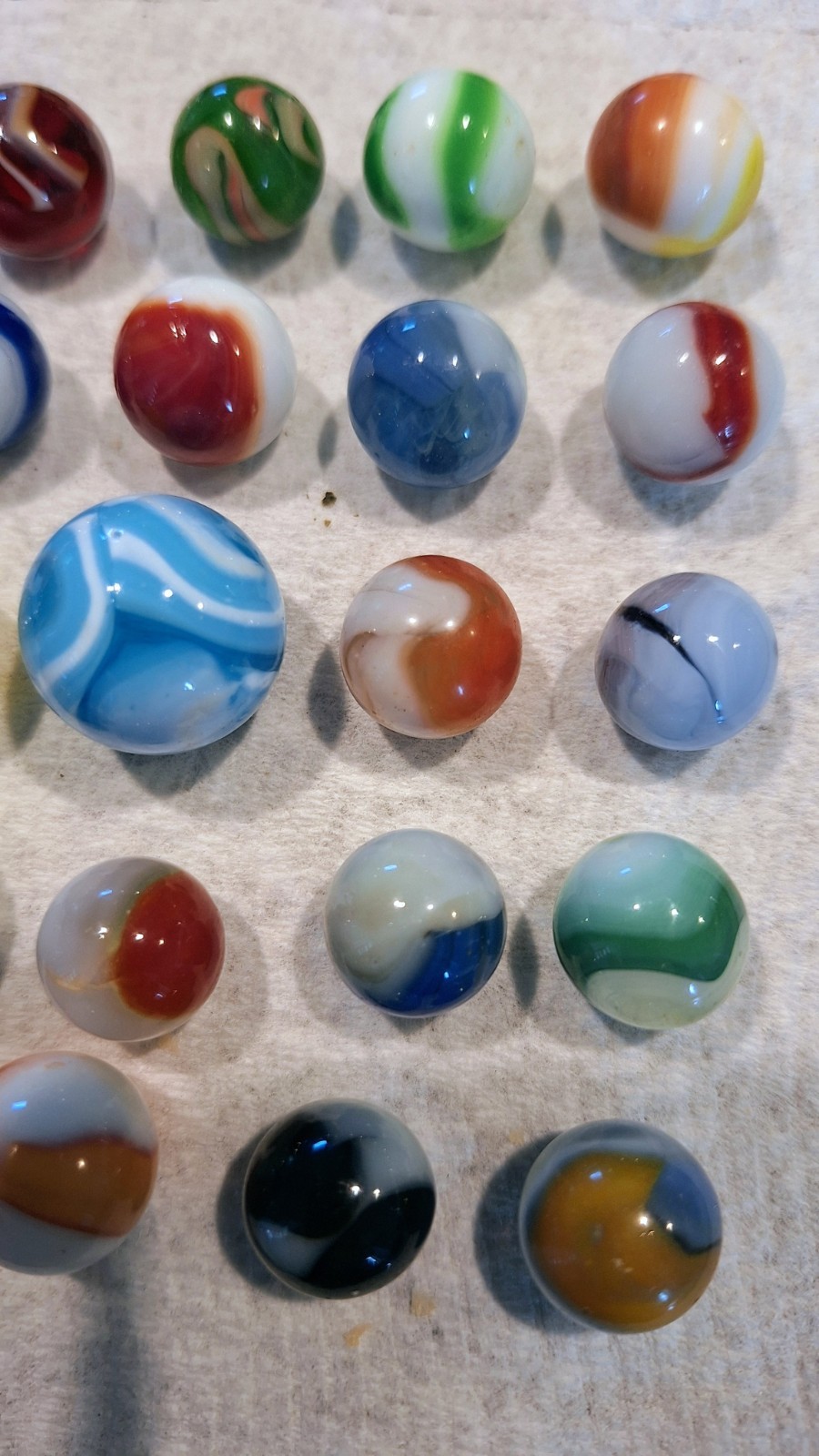 Lot Of 25 Vintage Marbles ,akro,cac,peltier,wv Swirls
