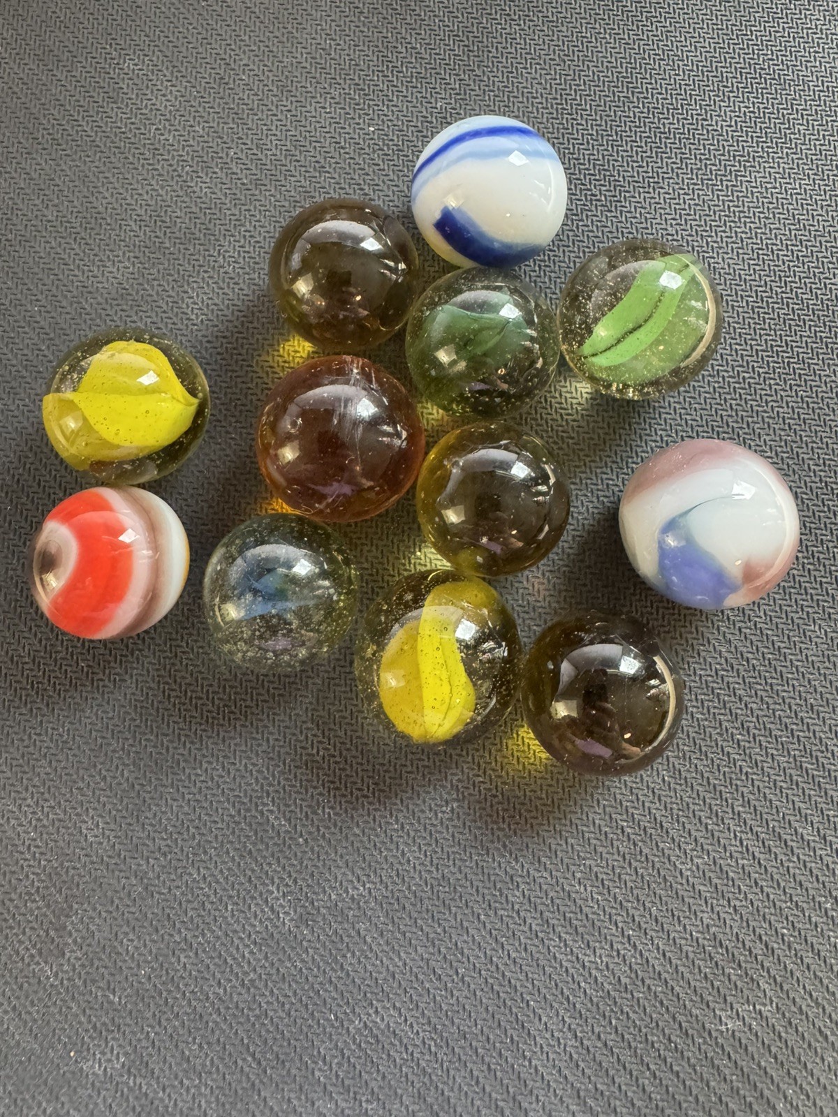 vintage lot of 58 glass marbles swirls opaques cats eye shooters Akro agate