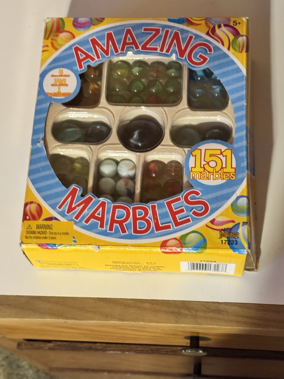 Amazing Marbles Deluxe Set For Collectors And Game Players. New in box.