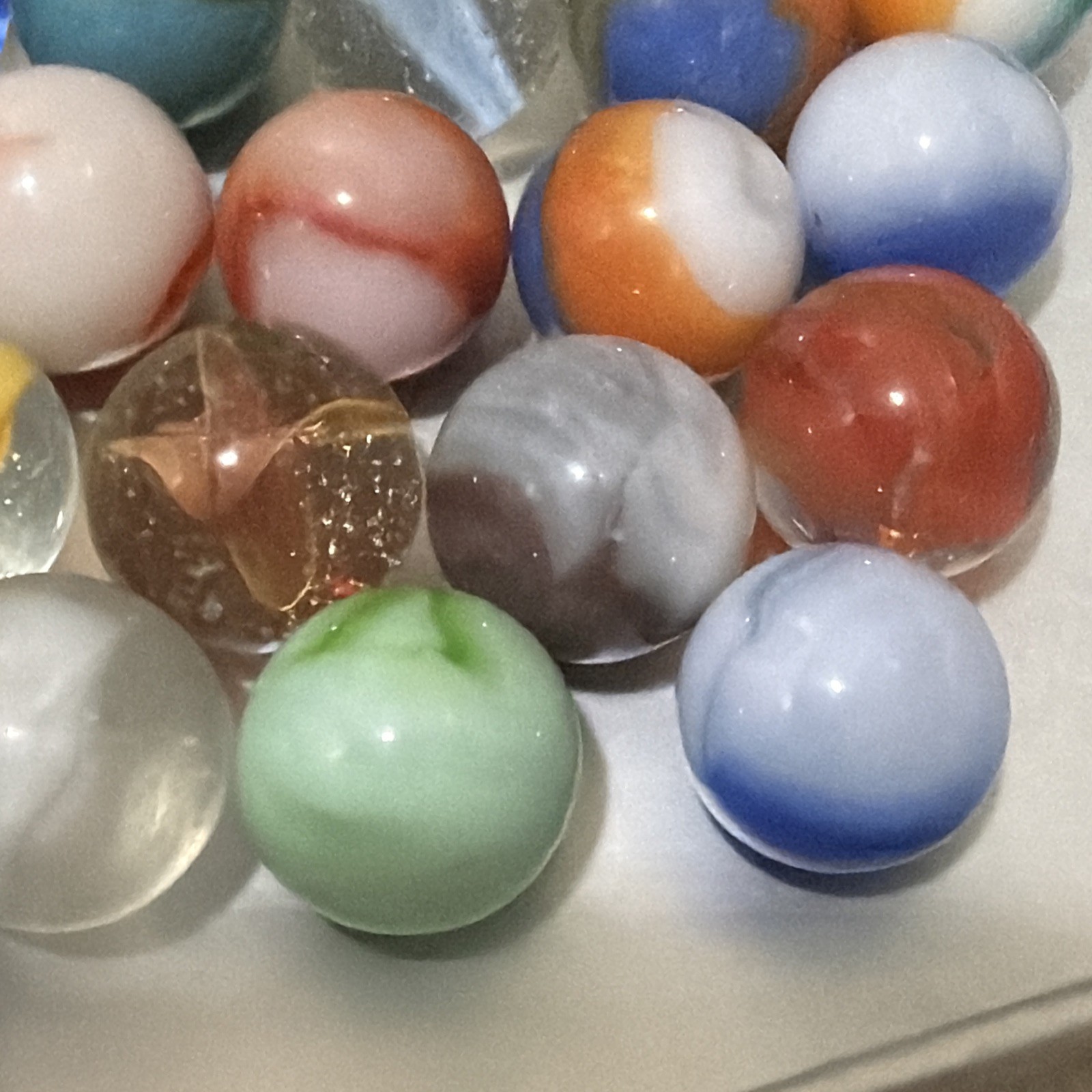 Vintage Lot Of 25 Akro Agate Marbles And Other Brands Some To 70 Years Old. NM