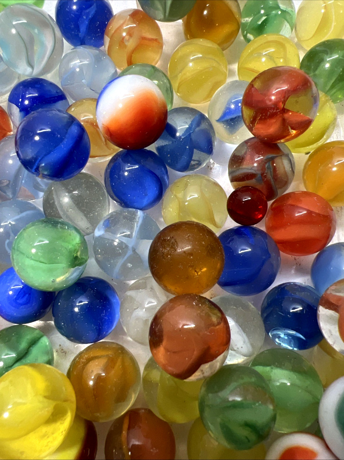 Estate Item Antique Vintage Lot Of Clear/Swirl Glass Marbles lot 32