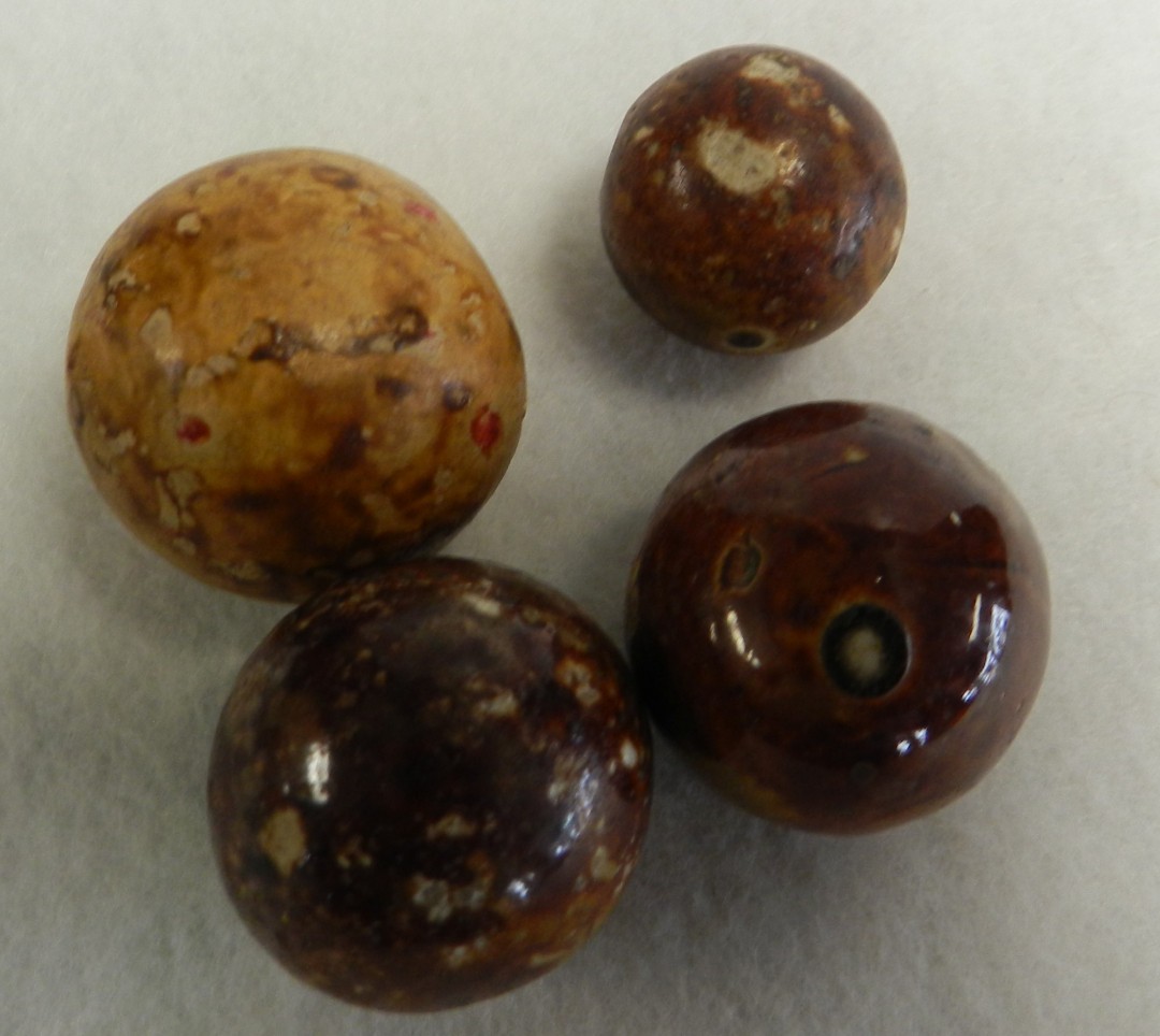 #20675m Vintage Group of 4 Larger Clay or Bennington Marbles .95 to 1.30 In