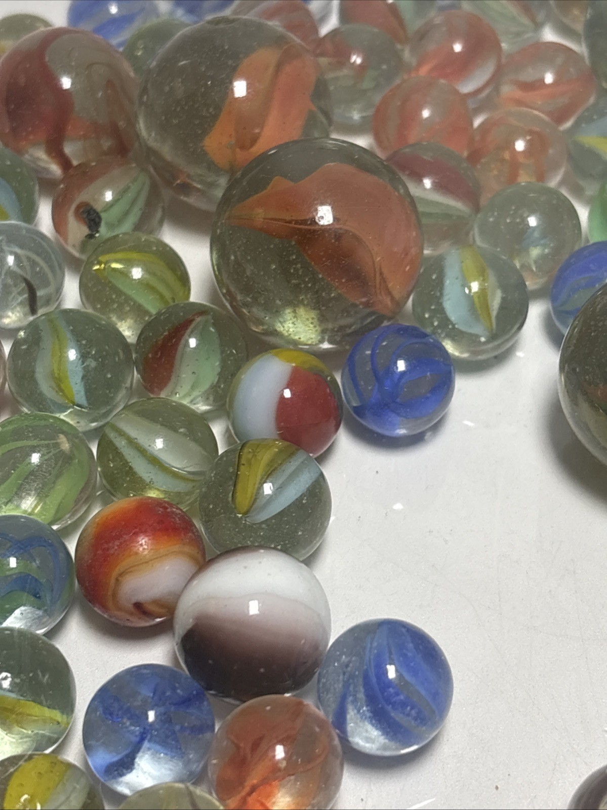 Vintage Marble Mixed Lot Various Sizes Colors Marbles Leather Pouch