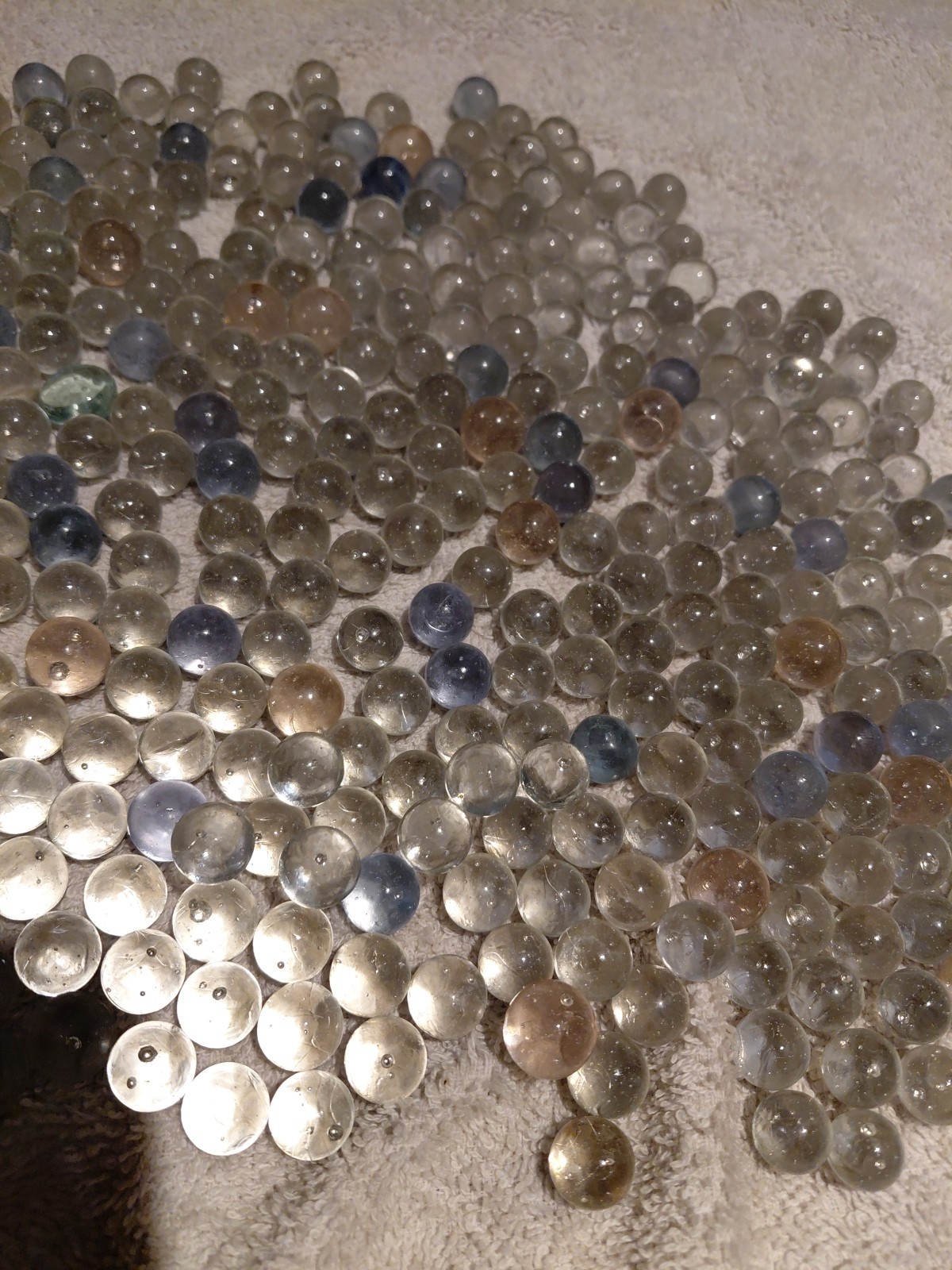 2.1 POUNDS CHAMPION 1/4″ (+or -) TRANSPARENT MARBLES $14.99 !! Exact Marbles