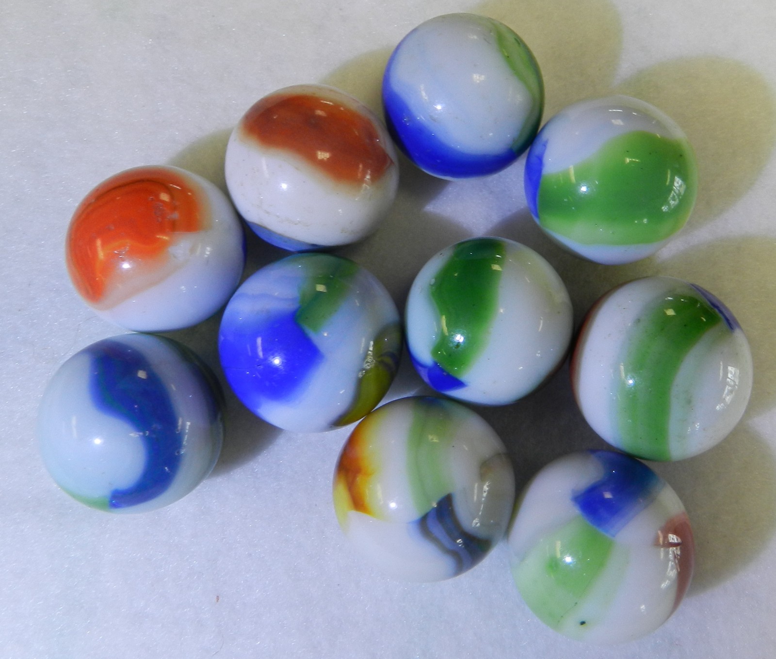 #20555m Vintage Group of 10 Marble King Shooter Marbles .96 to 1.0 Inches