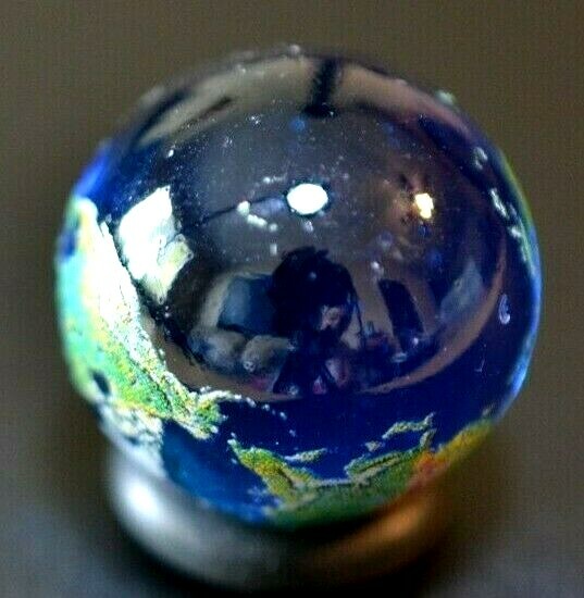 ART GLASS MARBLE/.858″-GEOGRAPHICALLY CORRECT WORLD GLOBE SHOOTER-TRANS.SAPPHIRE