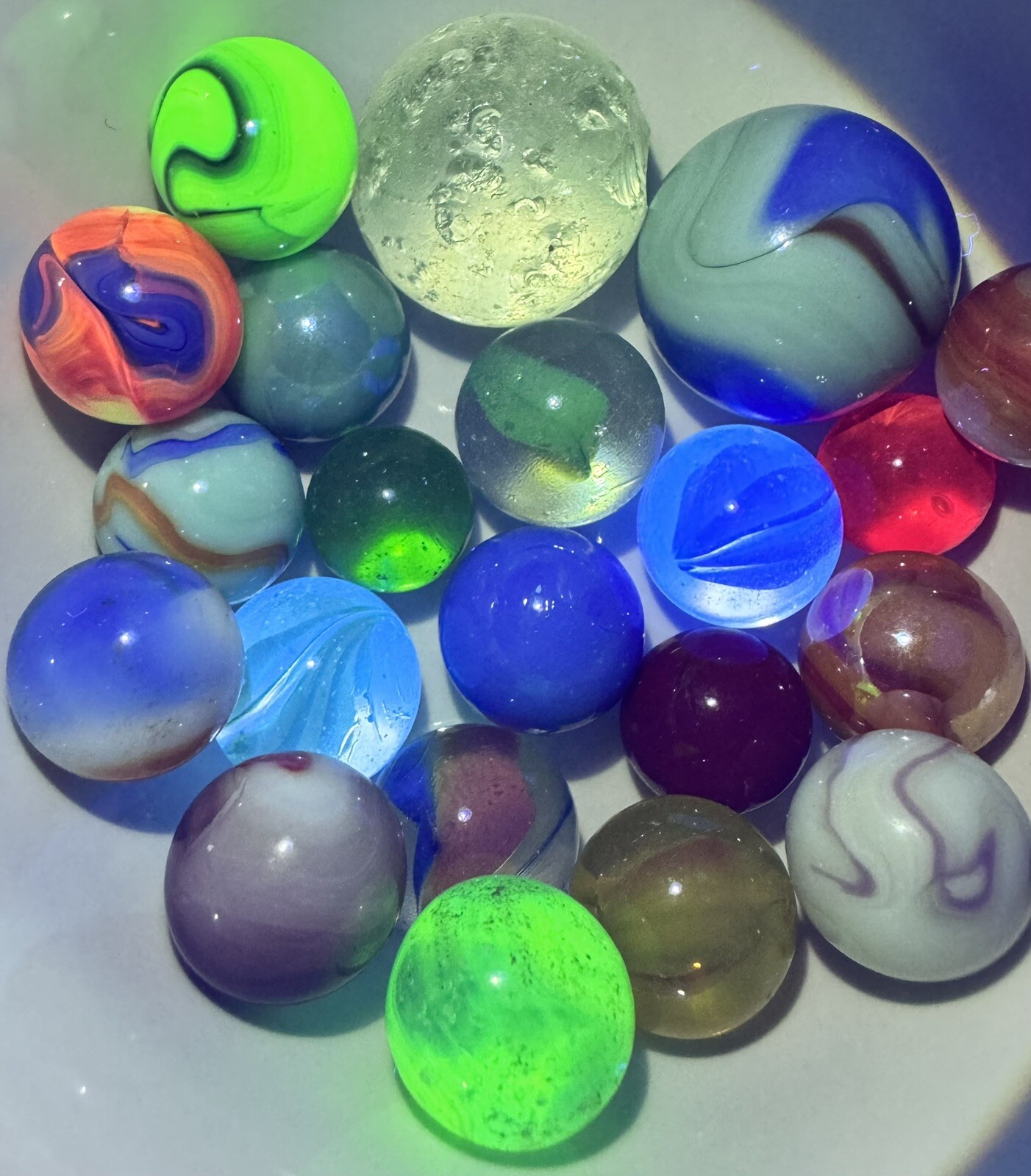 Vintage Marble Lot Of MARBLES UV Reactive Cadmium Uranium Lot #34